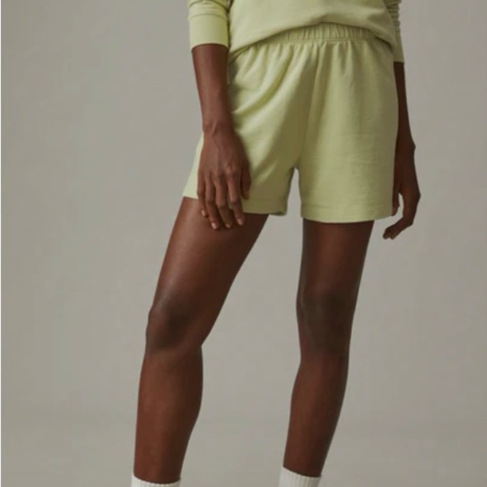 American Giant Light Green Beechnut
French Terry Sweat Shorts